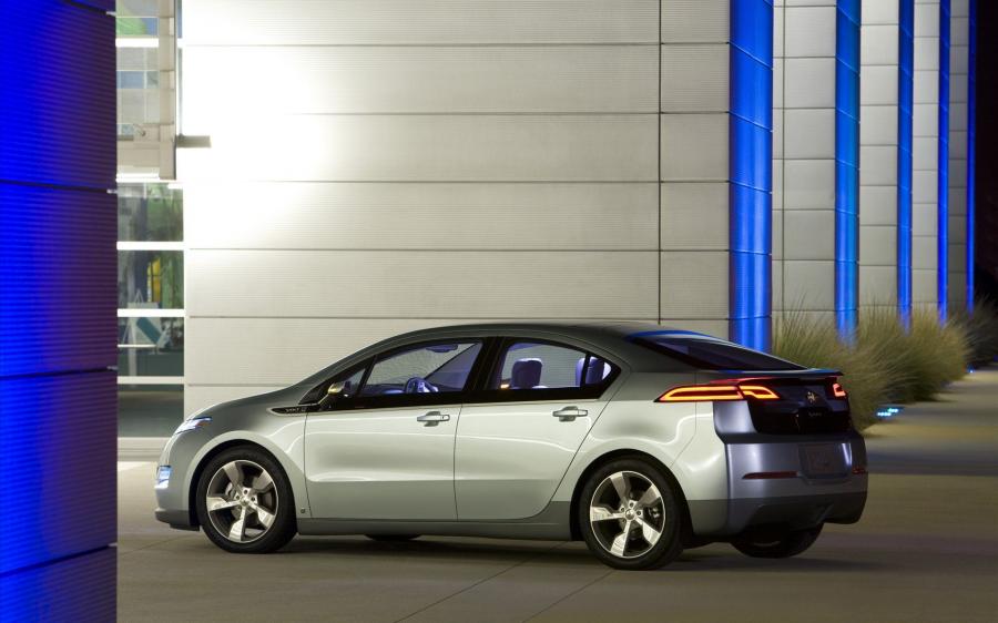  Chevrolet Volt Production Show Car 2011 года  (фото 14 из 55)